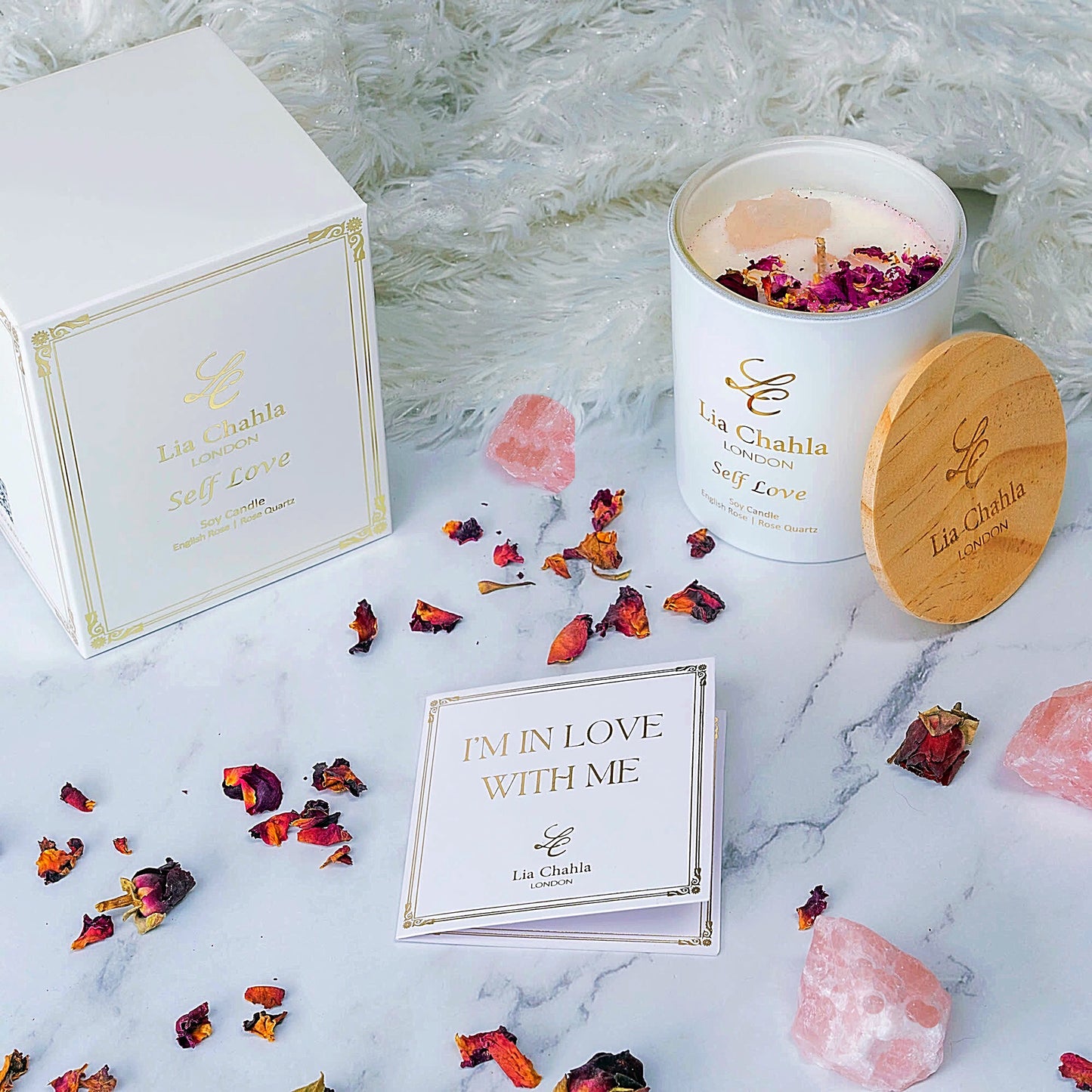 English Rose Candle with Rose Quartz Crystals (60 Hrs)