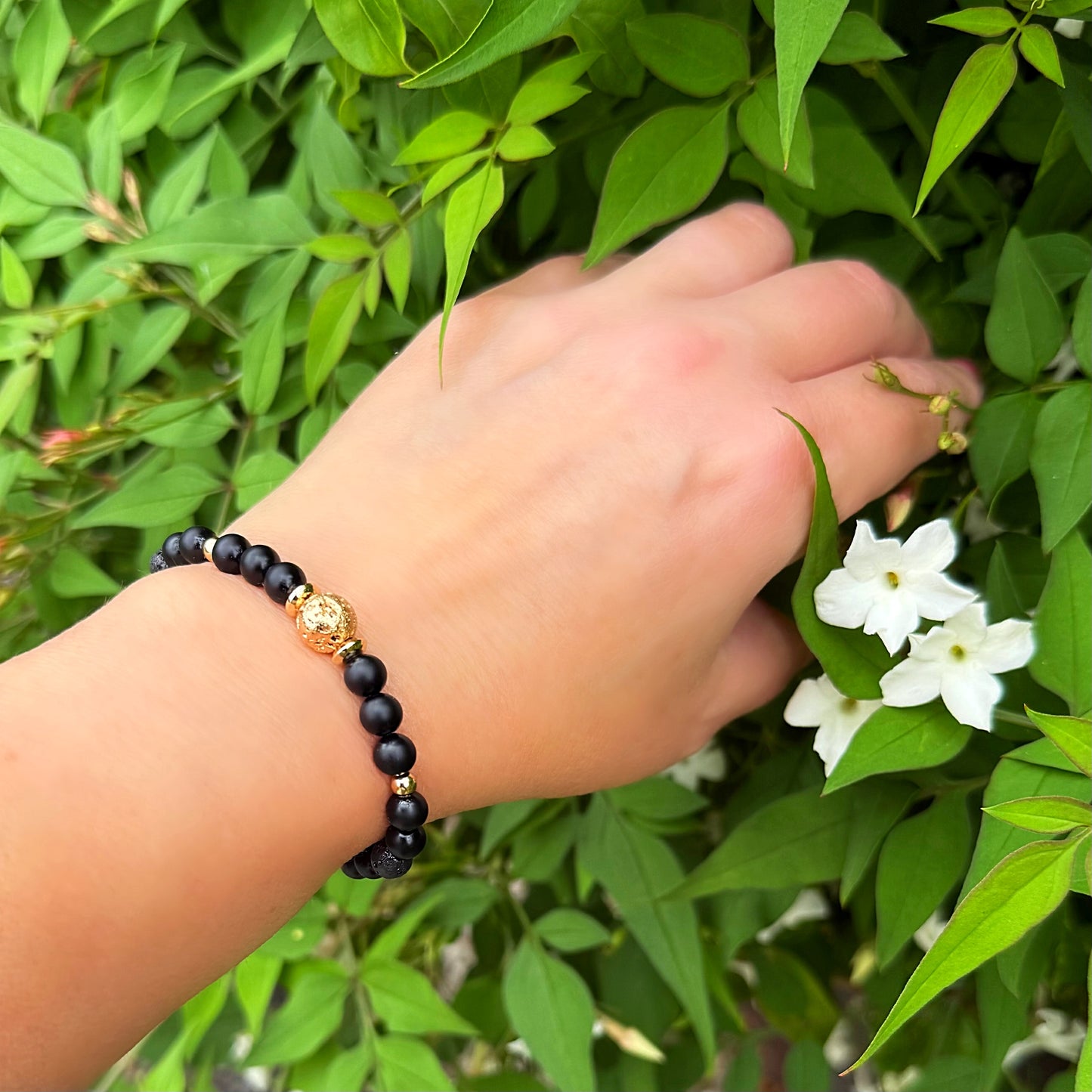 Black Onyx Aromatherapy Bracelet with Mystic Aura Essential Oil Gift Set for Women
