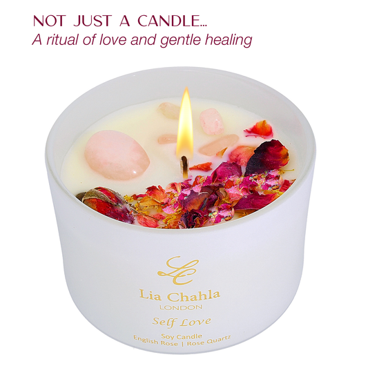 English Rose Candle with Rose Quartz Crystals (30 Hrs)