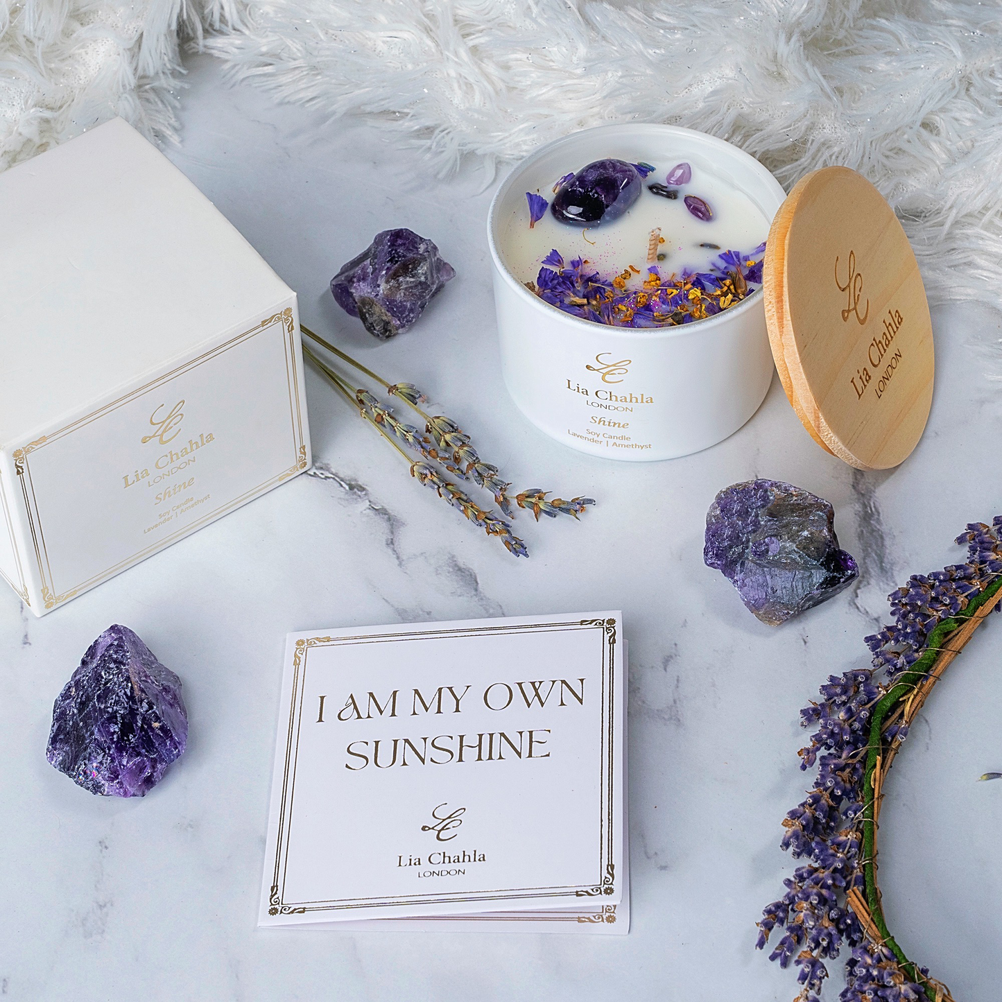 Lavender Candle with Amethyst Crystals (30 Hrs)