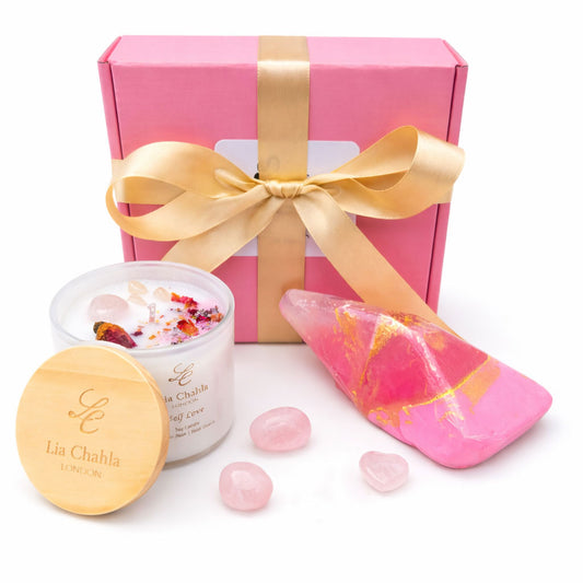 The English Rose Ritual Gift Box – Luxury Rose Quartz Candle & Crystal Soap Set