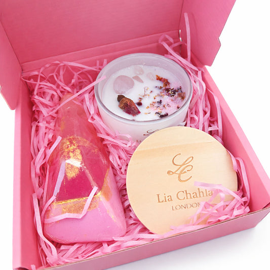 The English Rose Ritual Gift Box – Luxury Rose Quartz Candle & Crystal Soap Set